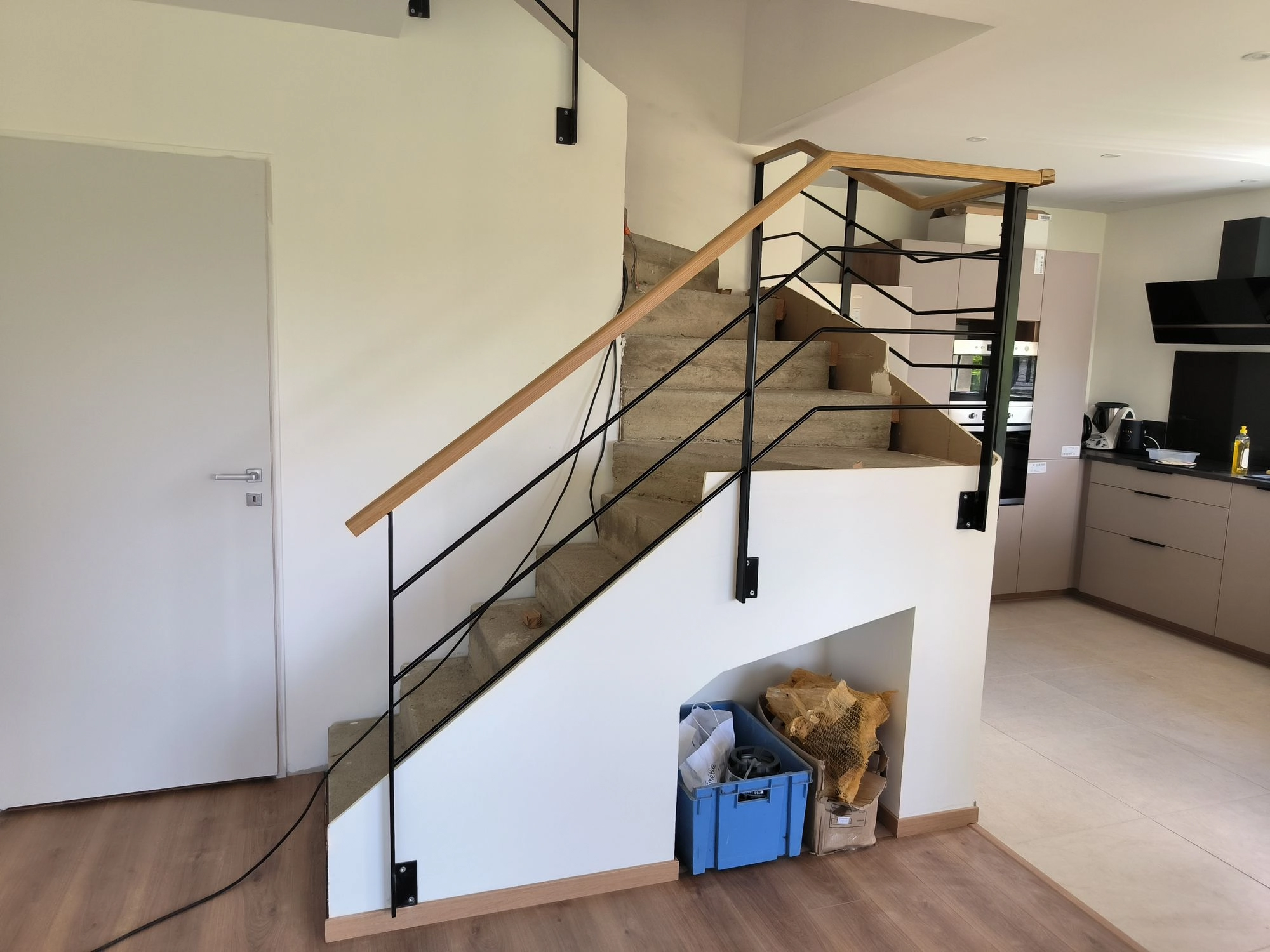 Belledonne Serrurerie à Saint-Martin-d'Hères (38) propose des créations acier sur-mesure (portes, portails, garde-corps, escaliers, pergolas, clôtures...)